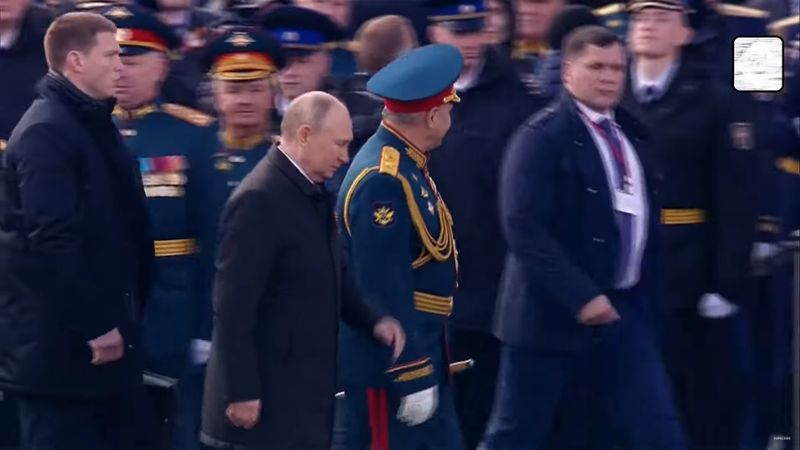 Putin a sărbătorit 9 mai fără o victorie importantă, dar a lansat noi acuzații către Vest