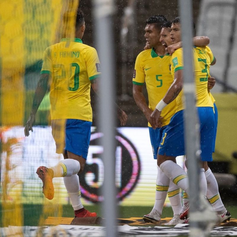 Cele mai mari rivale din fotbal reiau meciul din calificările pentru Cupa Mondială