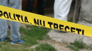 O femeie din Gorj a murit, după ce a fost înjunghiată în gât și în abdomen de soțul său! Ce a făcut bărbatul la scurt timp după ce a comis crima