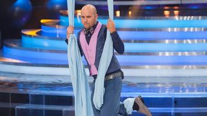 Din ce-și câștigă Cosmin Seleși existența după plecarea de la TV