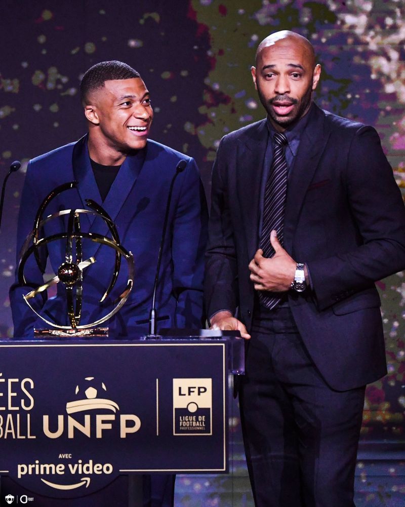  Cel mai scump tanar atacant din lume da Parisul pe Madrid. PSG aproape să se recunoască înfrântă în lupta pentru Kylian Mbappe