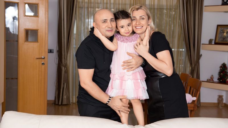 Marcel Pavel, motivul pentru care nu a ajuns nici acum &icirc;n fața altarului cu soția sa, după 30 de ani de relație &bdquo;A fost alegerea soției mele&rdquo;