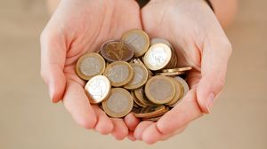 Curs valutar BNR, marți, 24 mai 2022. Cât valorează astăzi un Euro
