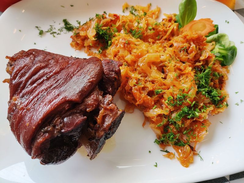 Rețeta de varză a la Cluj cu varză dulce. Deliciu ardelenesc în orice farfurie