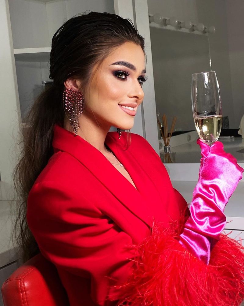 Theo Rose a recunoscut de ce nu scoate nicio piesă &icirc;n limba engleză! Fanii nu s-ar fi așteptat la un asemenea răspuns