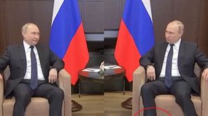 Putin, apariție controversată, după ce s-a spus că a fost operat de cancer! Gesturi necontrolate în public, în timp ce vorbea cu Lukașenko. Ce spun specialiștii?