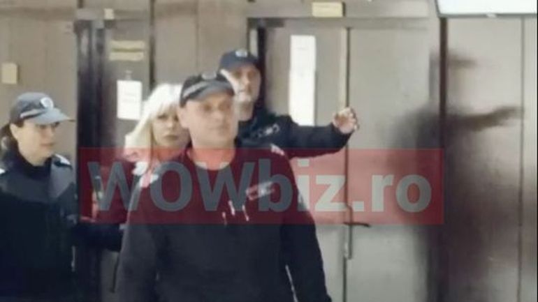 De ce fugea, de fapt, Elena Udrea în Grecia! Motivul l-a dezvăluit chiar ea, din spatele gratiilor: „Să mai fac un copil”