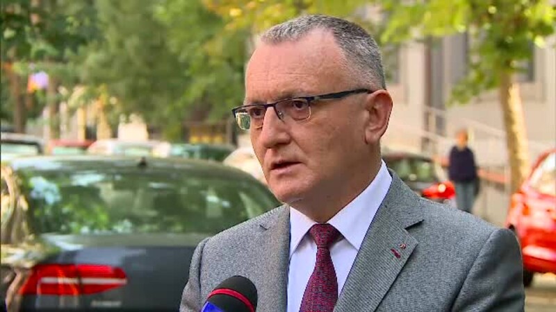 Sorin C&icirc;mpeanu anunță majorarea premiilor pentru olimpici