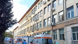 Un bărbat a murit după ce s-a aruncat de la etajul 3 al Spitalului Județean Târgu Jiu