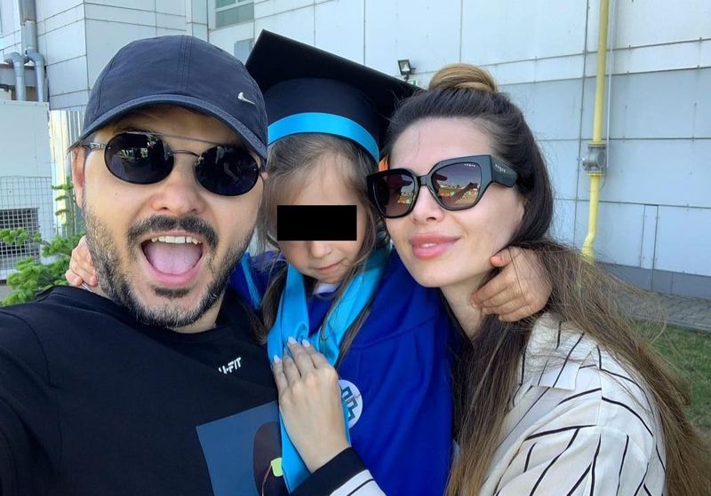 Fiica lui Liviu V&acirc;rciu a terminat grădinița