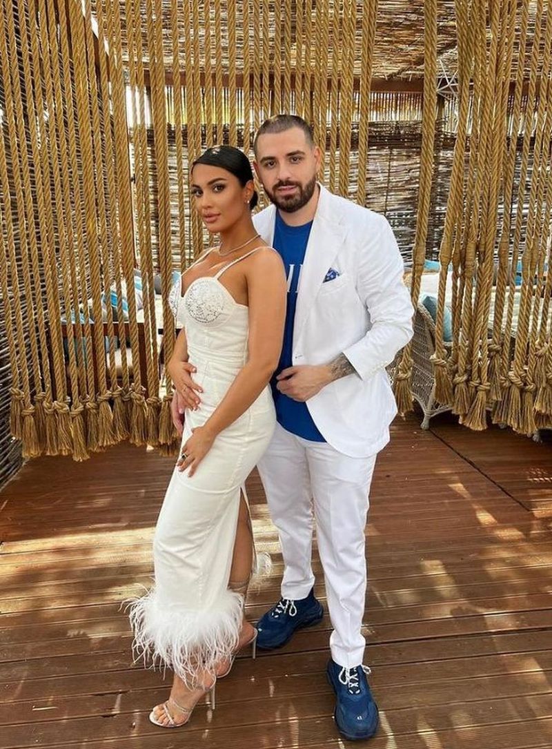 Nu a eclipsat-o pe mireasă! C&acirc;t a costat rochia purtată de Betty Stoian la nunta lui Florin Salam cu Roxana Dobre | EXCLUSIV