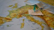 România, gata să renunțe la surplusul de vaccinuri alături de alte 9 țări UE. Cum vede un epidemiolog strategia de achiziție a țării noastre