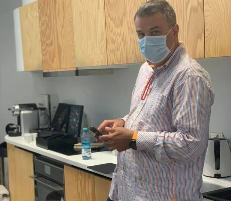 Lucian Mîndruță Lucian Mîndruță, infectat cu COVID-19! Jurnalistul este internat în spital: „E rău”