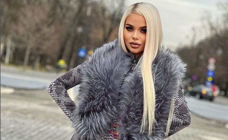 &bdquo;Am avut unele joculețe, a existat un pupic&rdquo;. Berna, primele declarații despre relația cu Jador