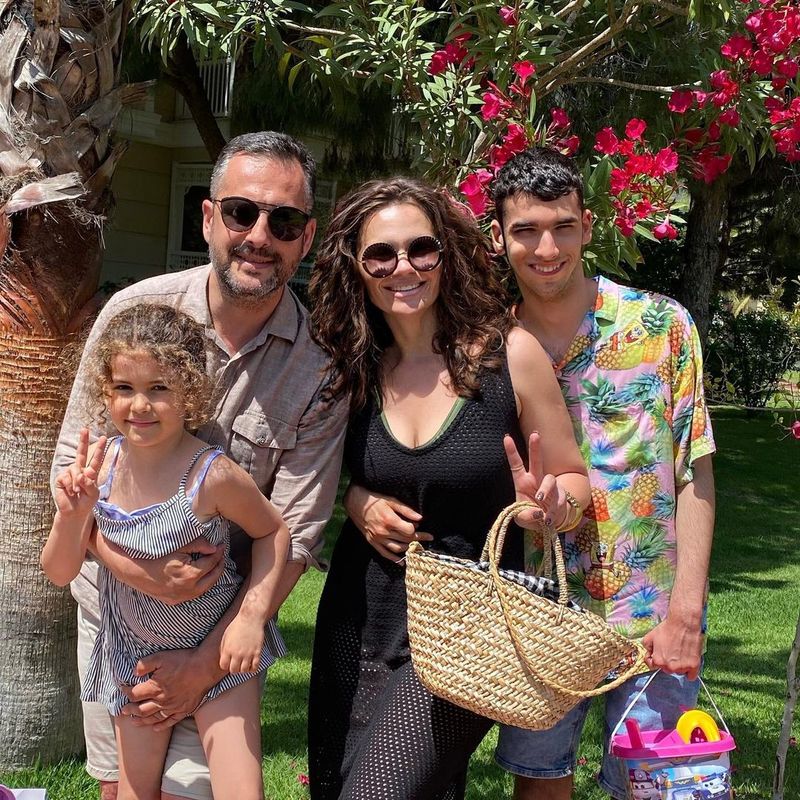 Familia Ionescu Ce a putut să-i ceară Petra mamei sale, înainte să plece de acasă. Cristina Șișcanu a rămas uimită „Aoleu..”