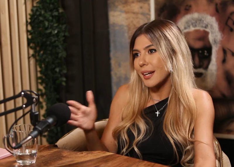 Cum l-a cunoscut Sore pe tatăl copilului ei?