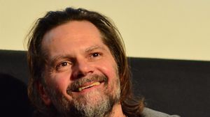 Florin Piersic Jr., criticat pentru felul în care arată. Răspunsul actorului este memorabil „Ți-ai făcut tatăl de rușine”