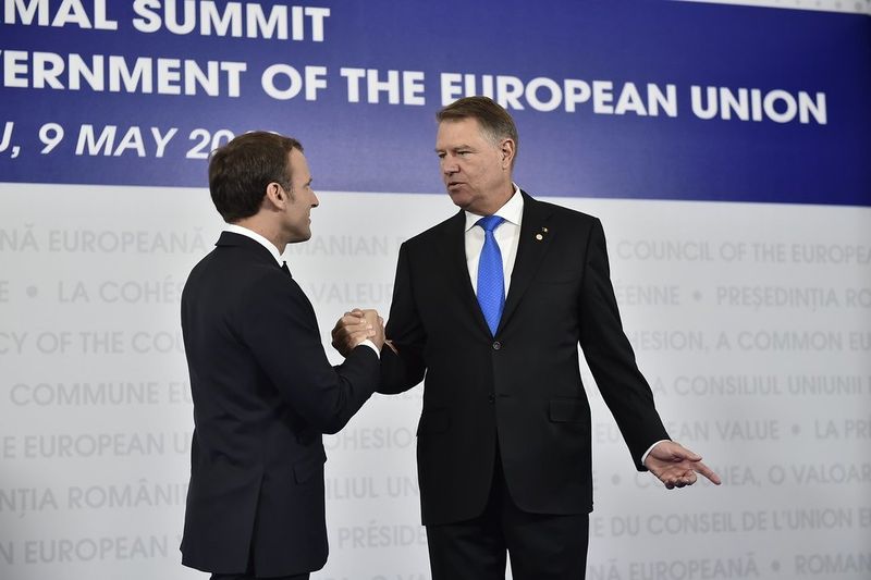 Europa cu &bdquo;două viteze&rdquo; pe masa negocierilor. Care este misiunea lui Emmanuel Macron la Kogălniceanu
