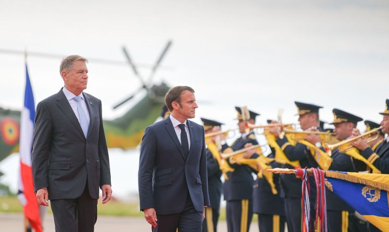 Motivul vizitei lui Emmanuel Macron în România. Ce program are și cu cine se va întâlni președintele Franței la noi în țară