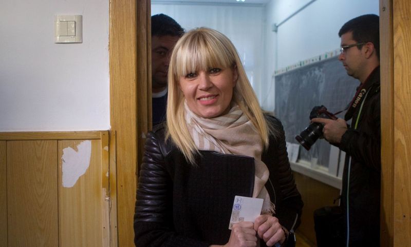 Elena Udrea Elena Udrea va fi extrădată joi, iar autoritățile române o vor prelua din Vama Ruse. Ce urmează pentru fostul ministru după ce ajunge în România | EXCLUSIV