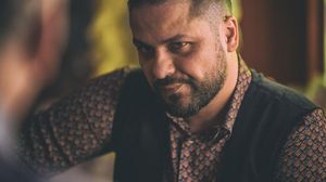 Cum i s-a schimbat viața lui Augustin Viziru de când a devenit tată. Actorul este un tată model: „Îi fac toate plăcerile”