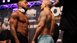 Poate Anthony Joshua să recâștige supremația în revanșa anului din box Britanicul îl scoate pe Usyk din armată pentru confruntarea din Arabia Saudită