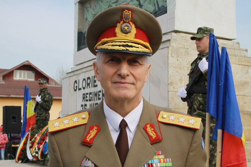 Mallul distrus din Kremenchuk ar putea fi cea mai mare crimă de război a Rusiei de până acum. Ce spune un expert militar despre „cea mai mare organizație teroristă din lume”