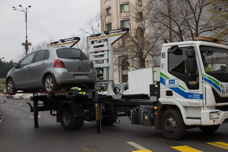 Din august, șoferii nu vor mai putea parca gratis pe trotuare sau în locurile amenajate din centrul Bucureștiului. Iată ce are de gând Primăria Capitalei