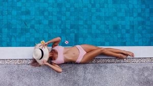 Ce costume de baie sunt în trend în 2022. Iată ce se poartă la plajă vara aceasta