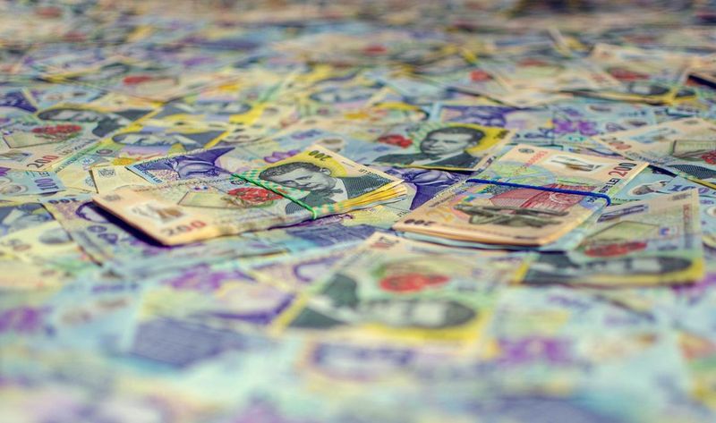 cresc pensiile cu 10%