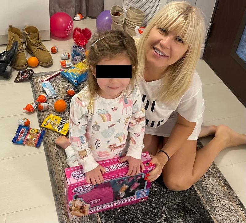Elena Udrea fetiță