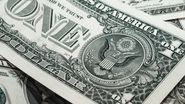 Euro pierde, dolarul câștigă! De ce sunt cele două monede umăr la umăr pentru prima dată în ultimii 20 de ani