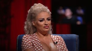 „Îmi este frică de reacțiile mele” Ce se întâmplă cu Sânziana Buruiană atunci când se enervează? Blondina a dat totul din casă