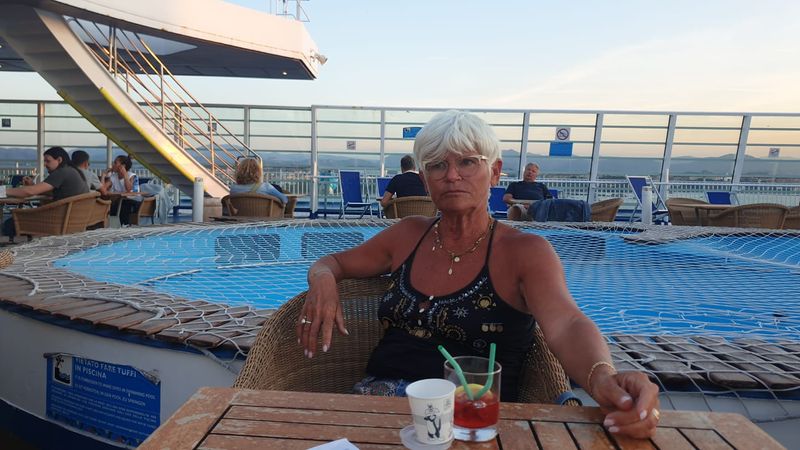 Care este insula din Grecia unde &icirc;și petrece Monica Tatoiu vacanțele. &bdquo;Plajele sunt imense, nu sunt paranghelii, cum se &icirc;nt&acirc;mplă &icirc;n Thassos, să auzi manele p&acirc;nă dimineața.&rdquo;