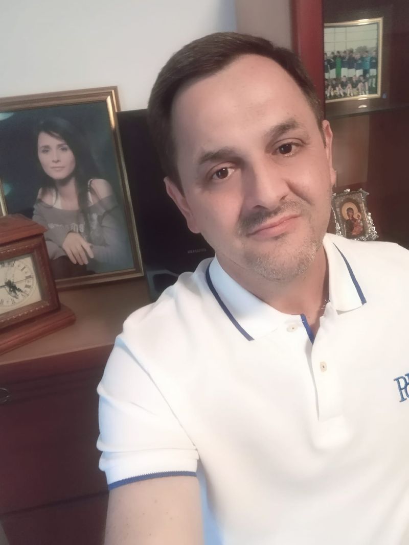 marian manole, madalina manole, mormant madalina manole, petru mircea