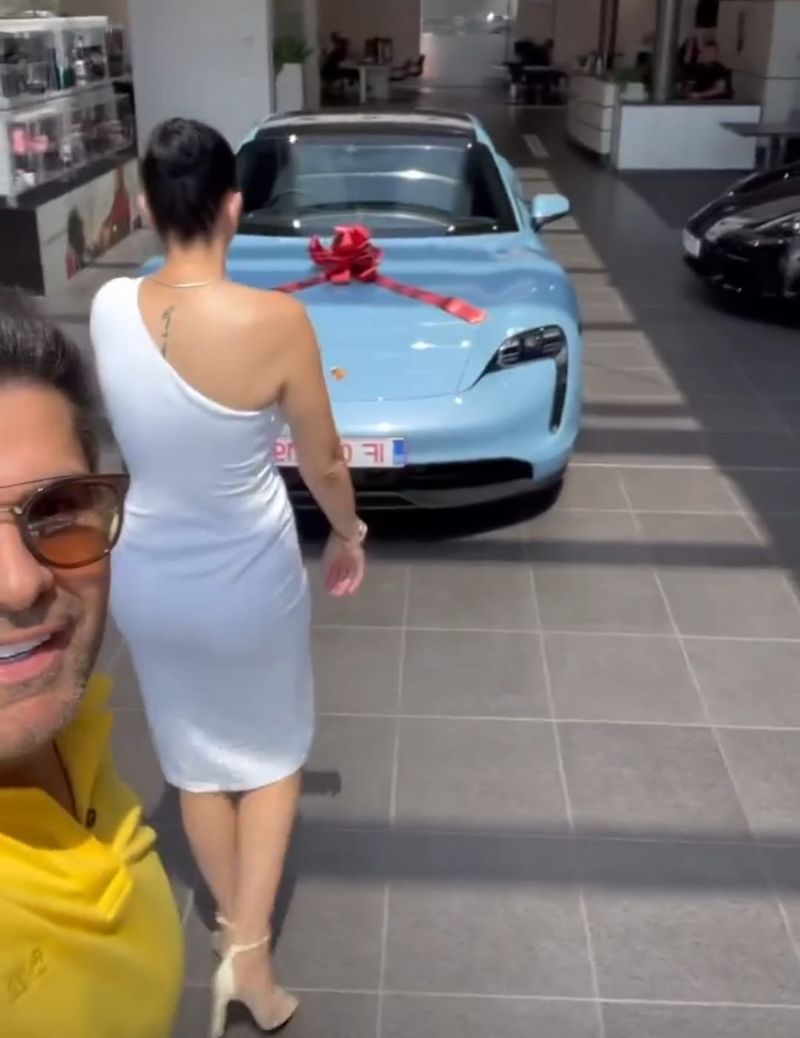 Brigitte Pastramă cadou bolid de lux