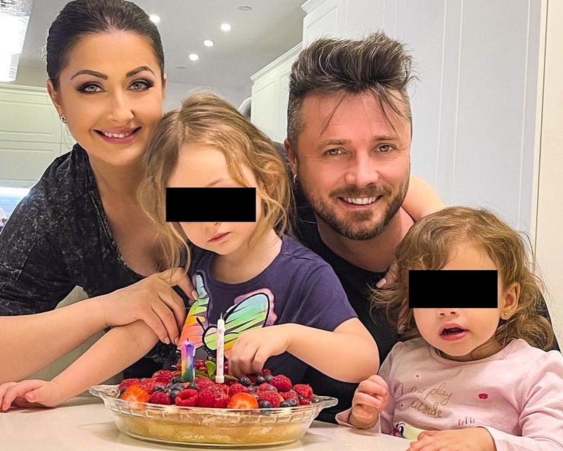Gabriela Cristea și Tavi Clonda fetițe