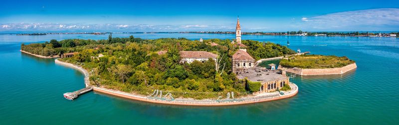 insula bantuita poveglia