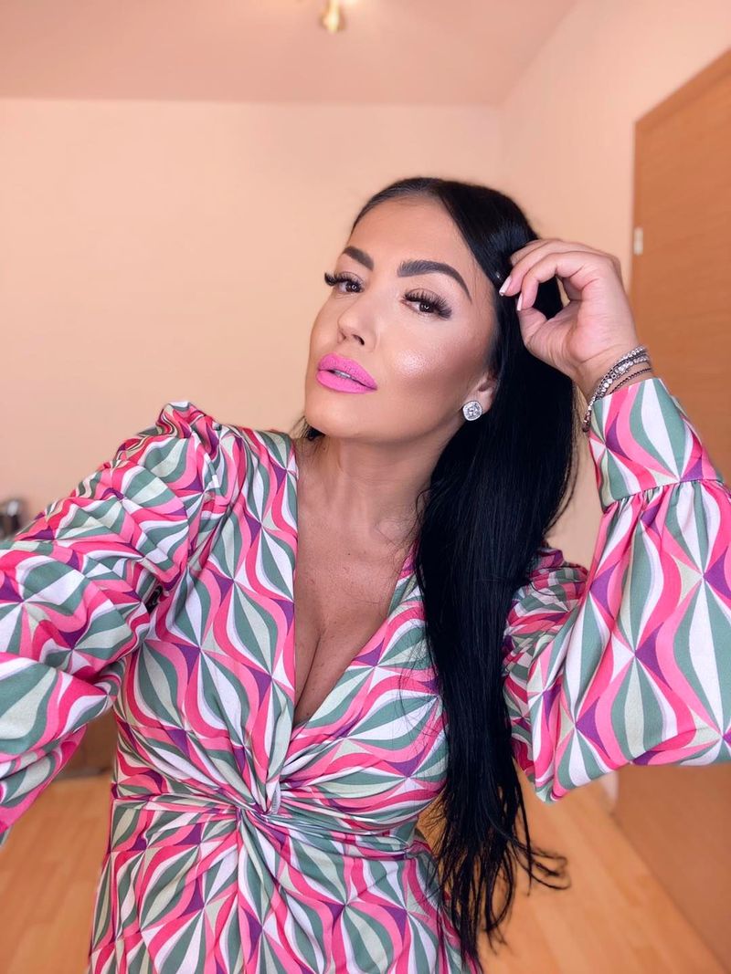andreea mantea, andreea mantea si mama ei, andreea mantea bijuterii