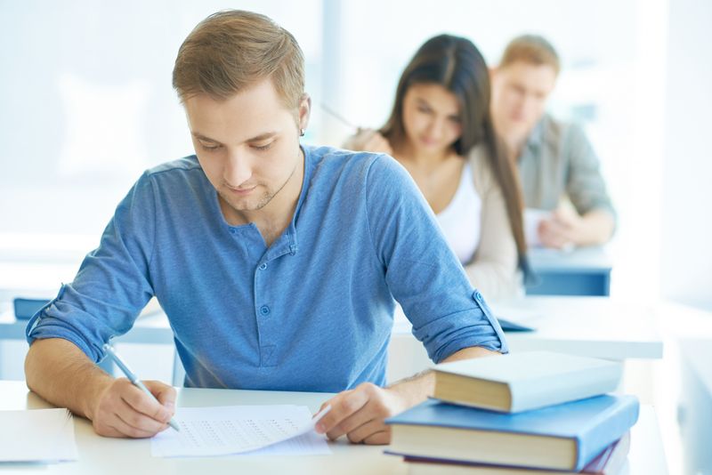 Bacalaureat 2022 toamnă. Ce subiecte au avut de rezolvat elevii la Matematică la a doua sesiune de BAC 2022