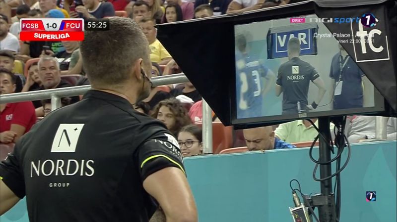 Arbitrajul video, o problemă și la case mai mari. Cum se luptă englezii cu sistemul care ne dă bătăi de cap în Superligă
