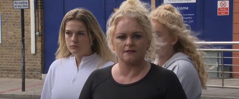 Mama lui Archie, băiețelul de 12 ani trimis la moarte în Marea Britanie, mesaj sfâșietor în fața spitalului: „Este sfârșitul”