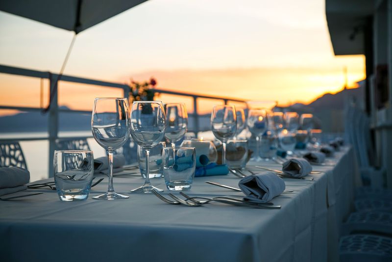 Nici litoralul grecesc nu duce lipsă de țepari! lefkada, litoral grecia, turist pacalit