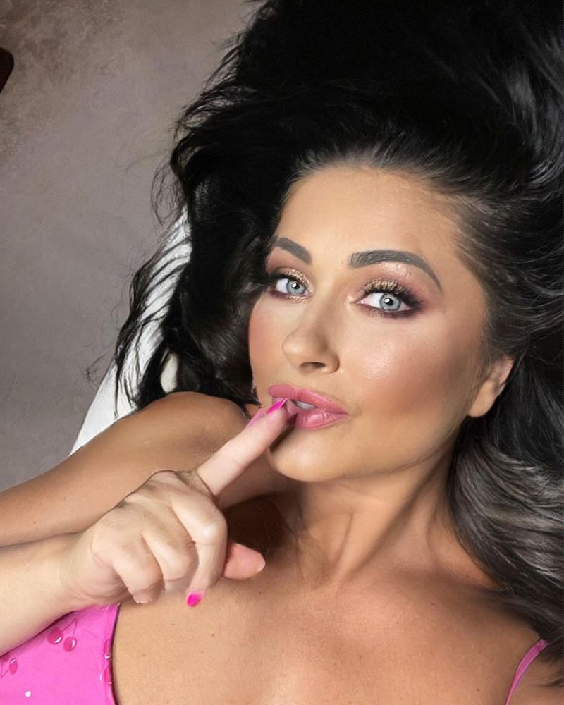 gabriela cristea, gabriela cristea criticata de fani, poze editate, filtre 
