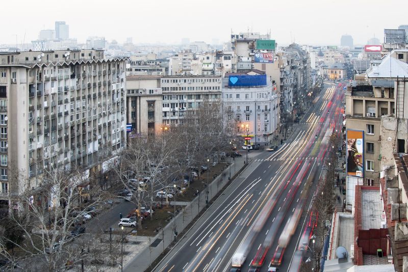După dispariția parcărilor gratis din București, urmează taxa de centru Octavian Berceanu, fost comisar-șef al Gărzii de Mediu