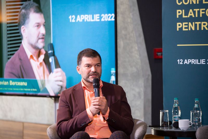 După dispariția parcărilor gratis din București, urmează taxa de centru Octavian Berceanu, fost comisar-șef al Gărzii de Mediu