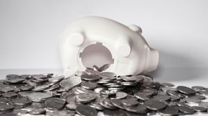 Curs valutar BNR, marți, 23 august 2022. Cât costă astăzi un EURO? 