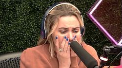 Umilință extremă pentru o femeie! A aflat că este înșelată în direct, la un post de radio
