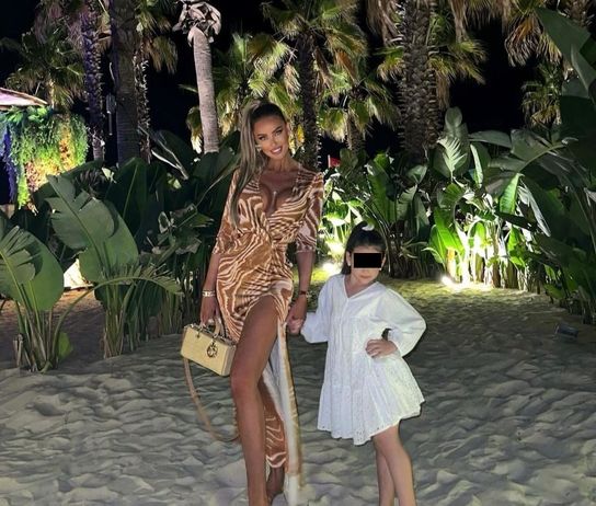 Bianca Drăgușanu a găsit 21.000 de euro la mall! Reacția blondinei atunci c&acirc;nd a văzut