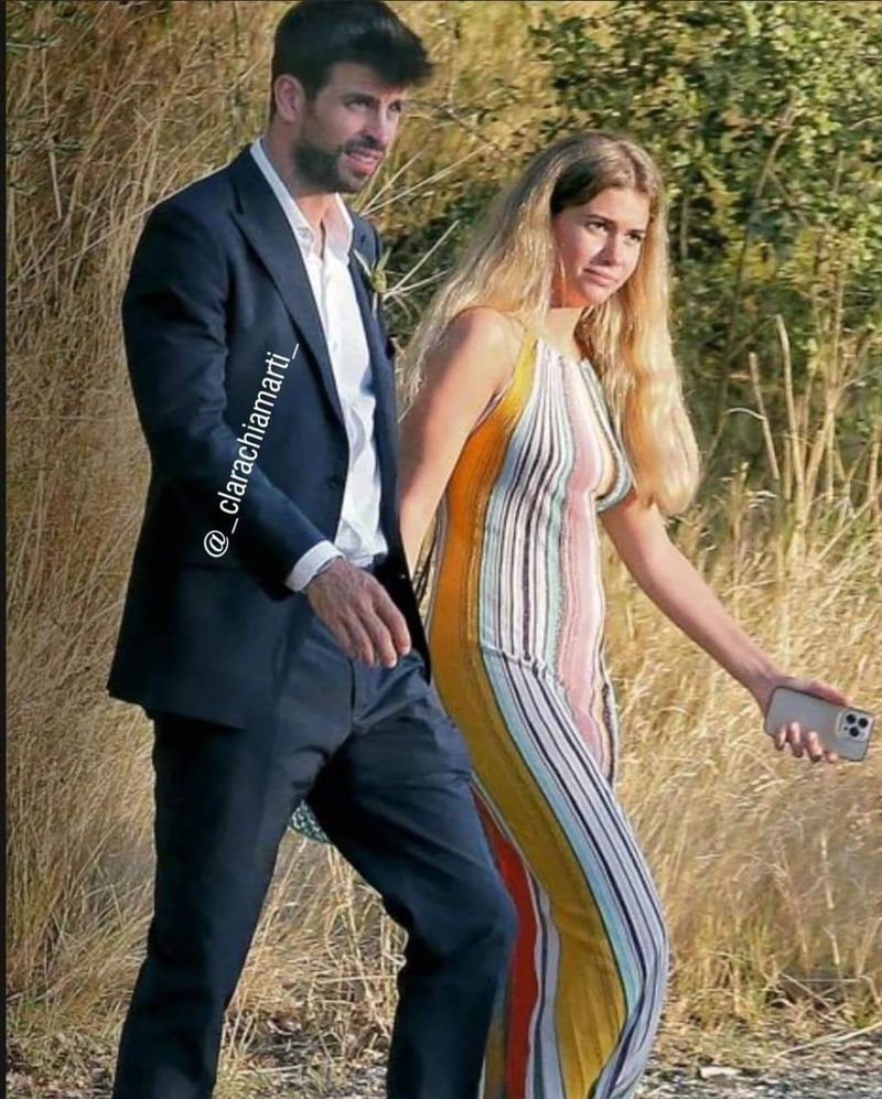 S-a aflat cine este, fapt, Chia Marti,noua iubită a lui Pique. Forbalistul i-a spus adio Shakirei după 12 ani de relație